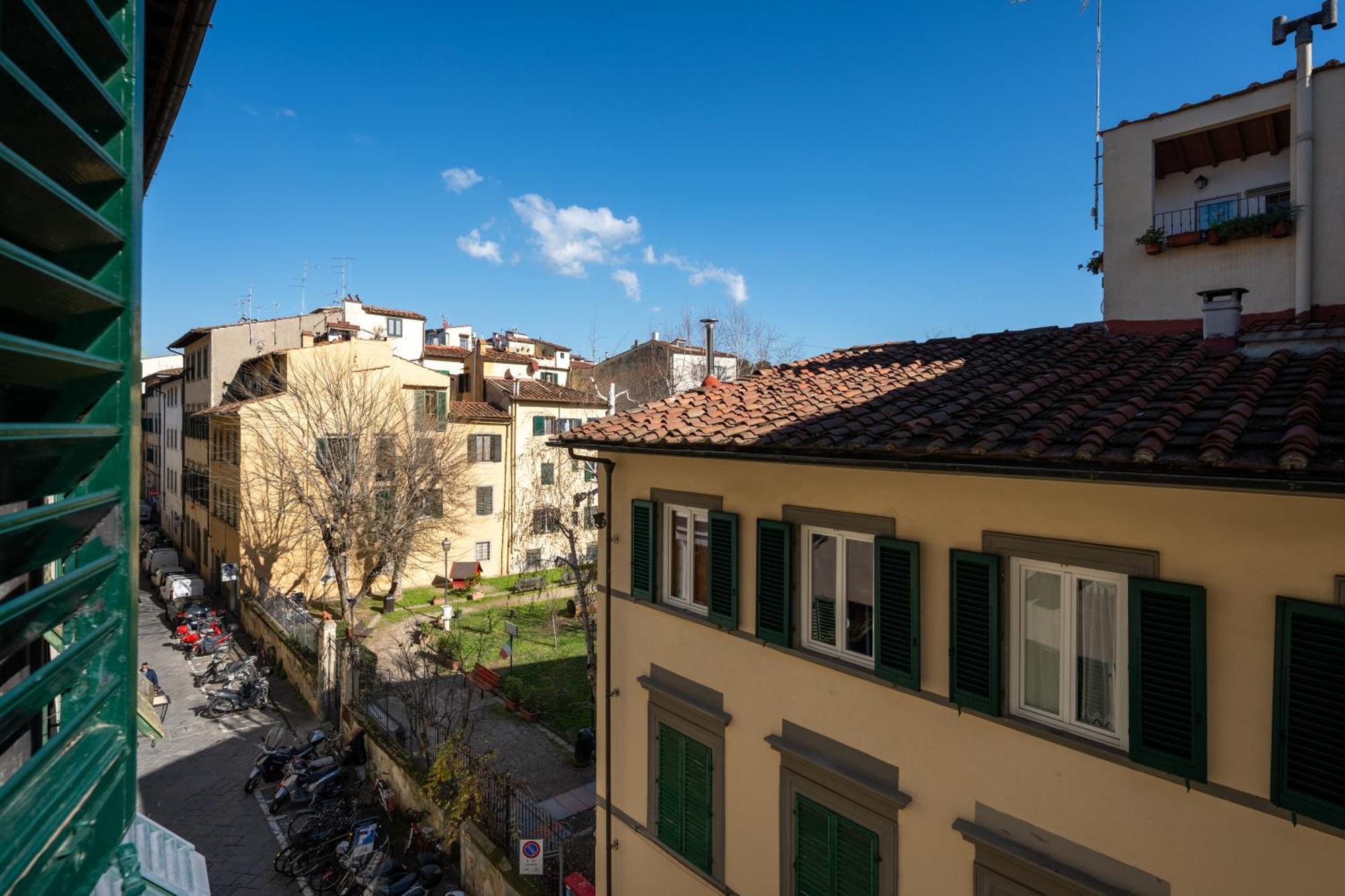 Apartment Keys Of Italy - Allegri 11 - 2 Bedrooms Nearby Santa Croce Florence